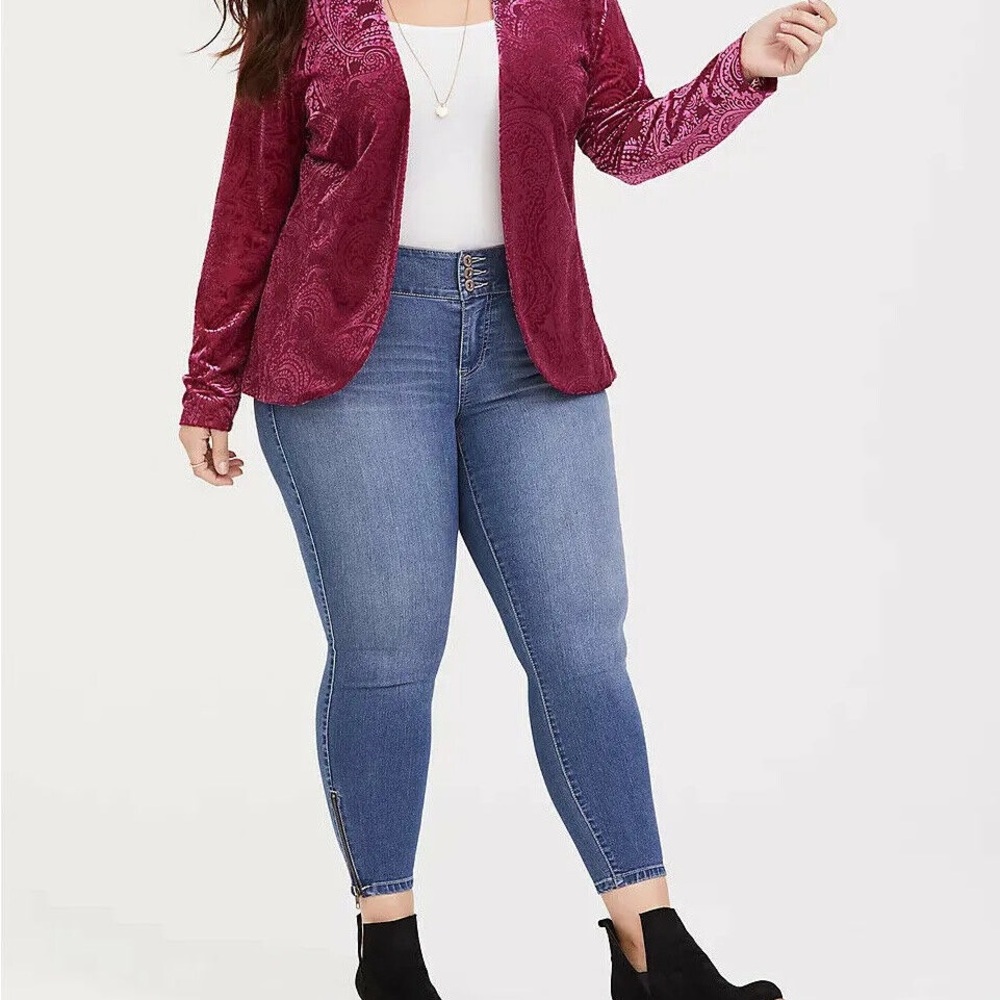 Torrid Size 5 Beet Red Burn Out Velvet Blazer